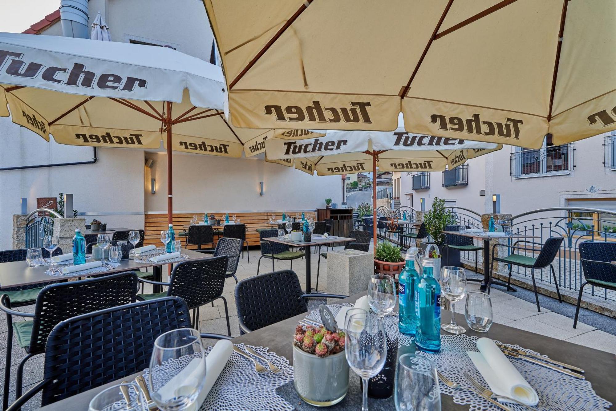 Landhotel Sternwirt - Das Wellnesshotel Zwischen Nuernberg Und Amberg Hogen Εξωτερικό φωτογραφία