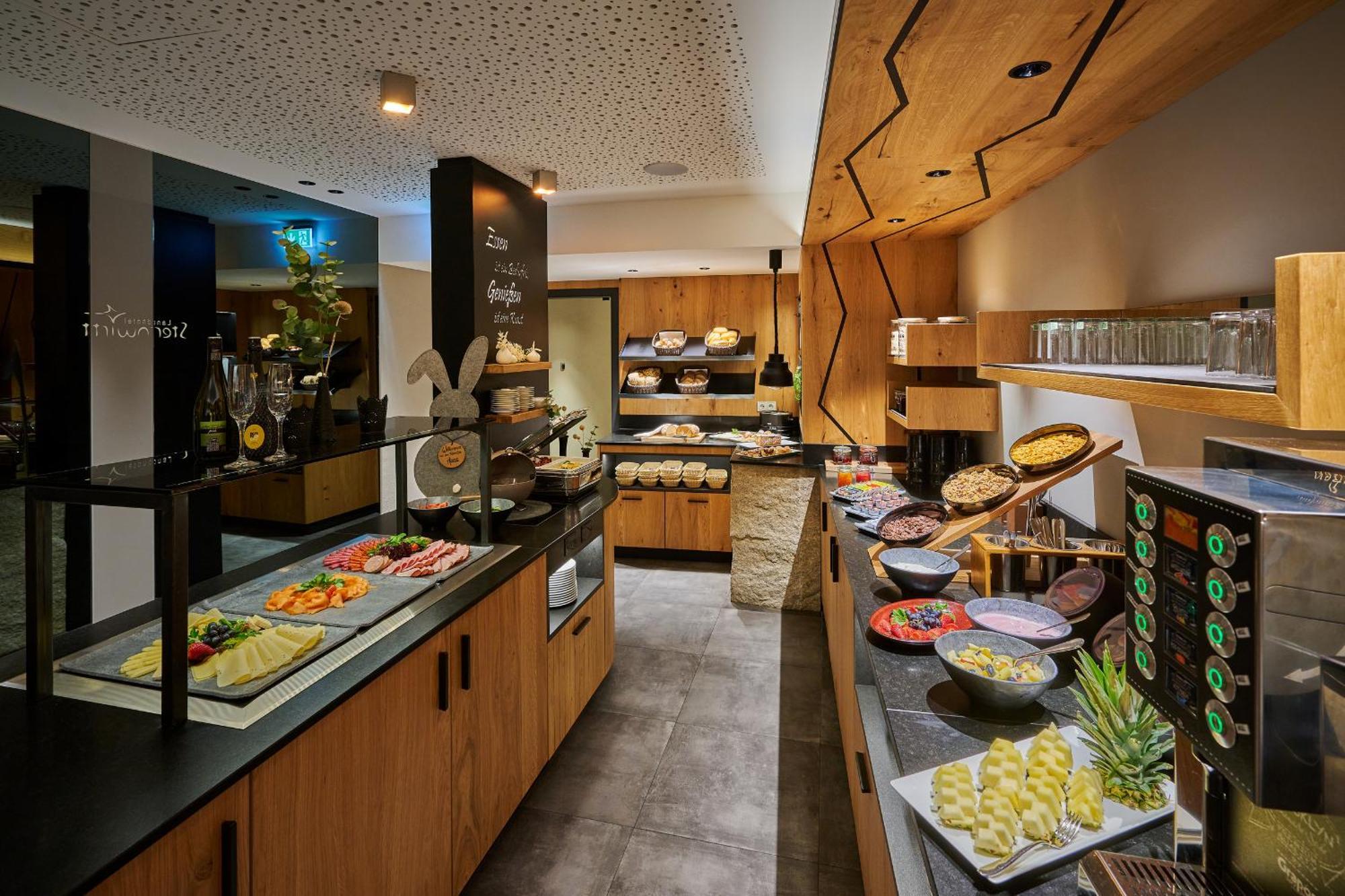 Landhotel Sternwirt - Das Wellnesshotel Zwischen Nuernberg Und Amberg Hogen Εξωτερικό φωτογραφία