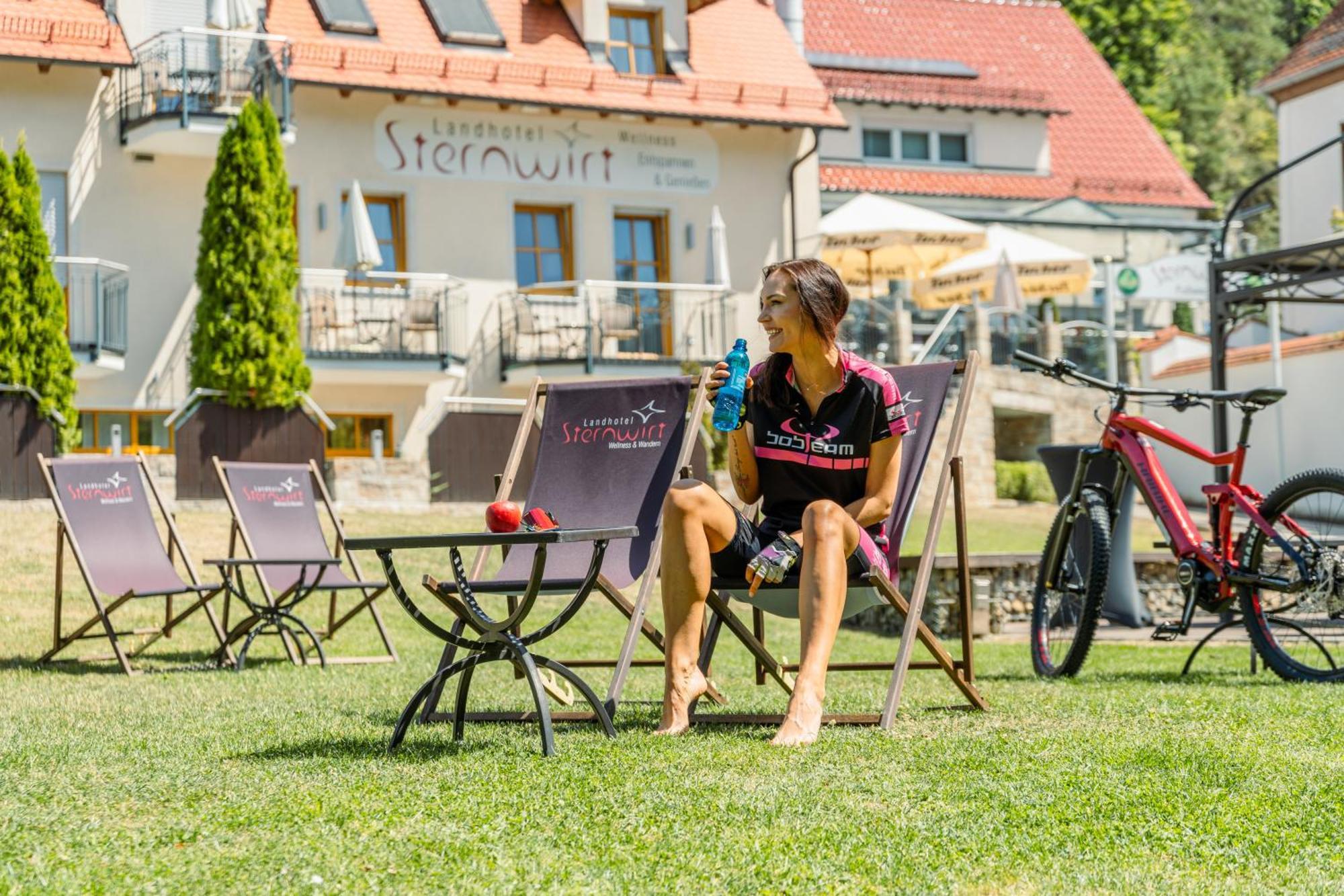 Landhotel Sternwirt - Das Wellnesshotel Zwischen Nuernberg Und Amberg Hogen Εξωτερικό φωτογραφία
