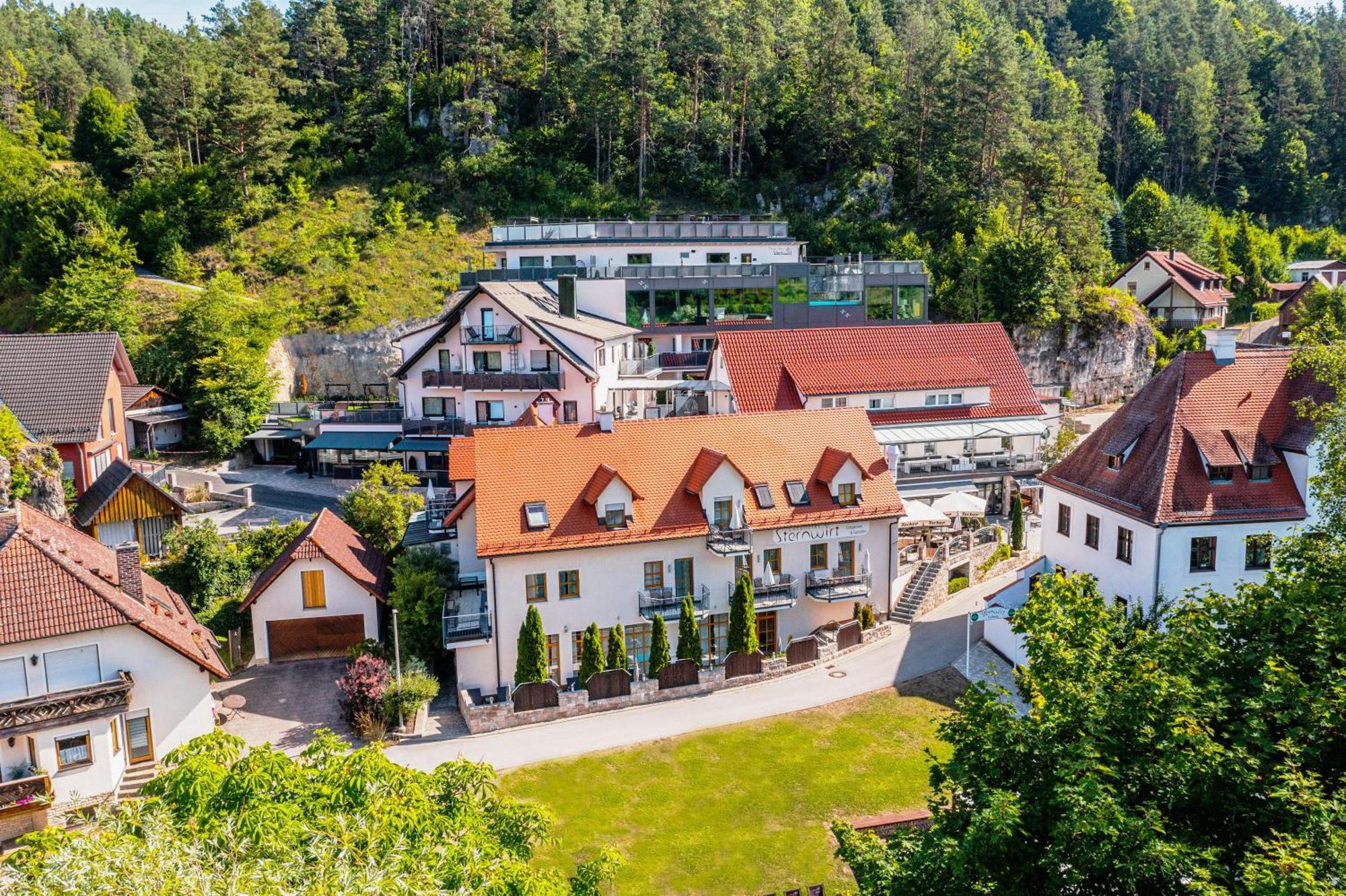 Landhotel Sternwirt - Das Wellnesshotel Zwischen Nuernberg Und Amberg Hogen Εξωτερικό φωτογραφία